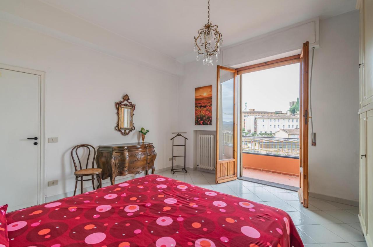 Comfy Flat Steps Away From Siena Station! Apartment Exterior photo